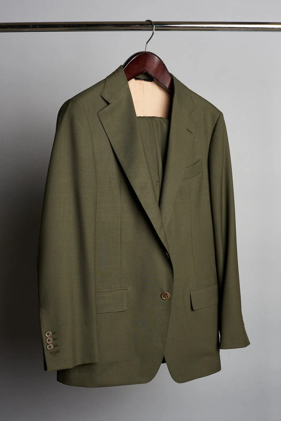 4-Season Super 150s Suit