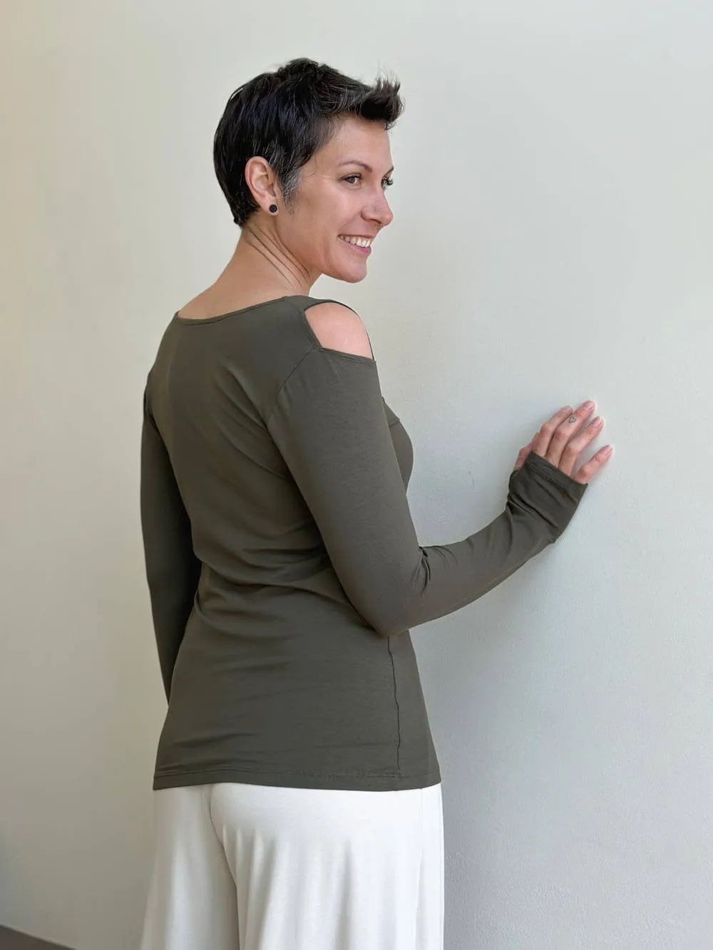 Cold Shoulder Top XS