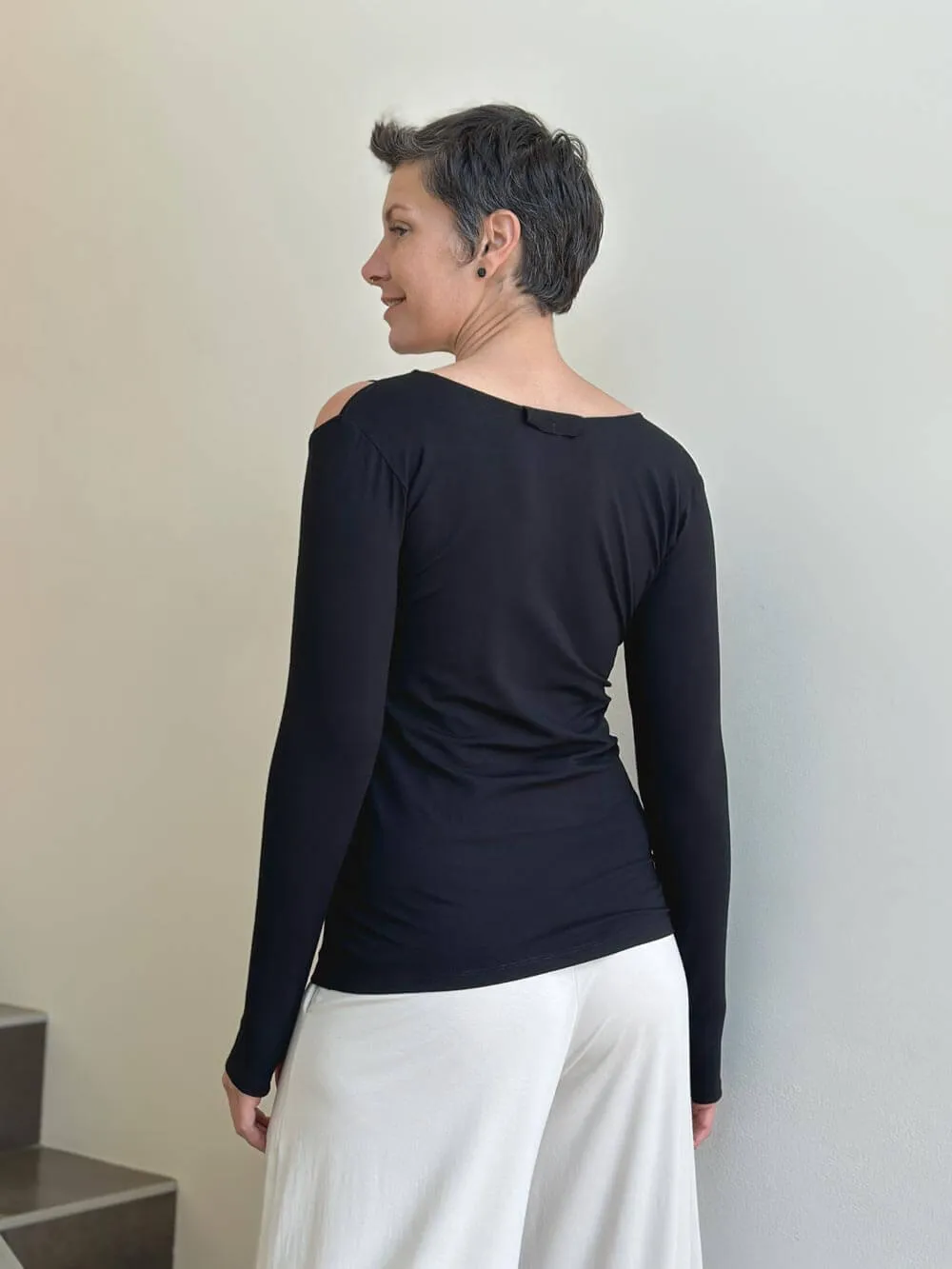Cold Shoulder Top XS