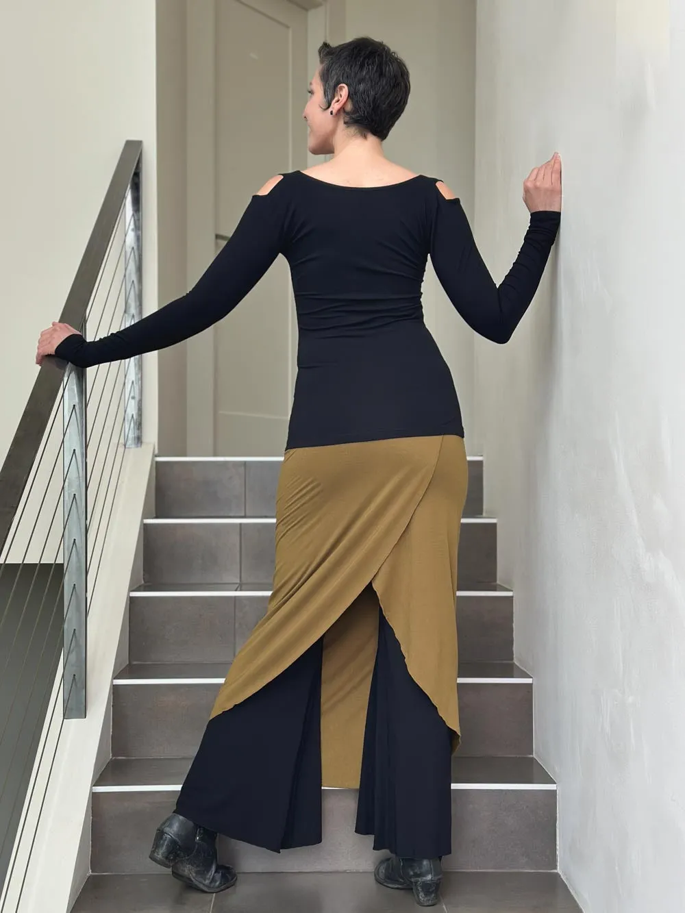 Cold Shoulder Top XS