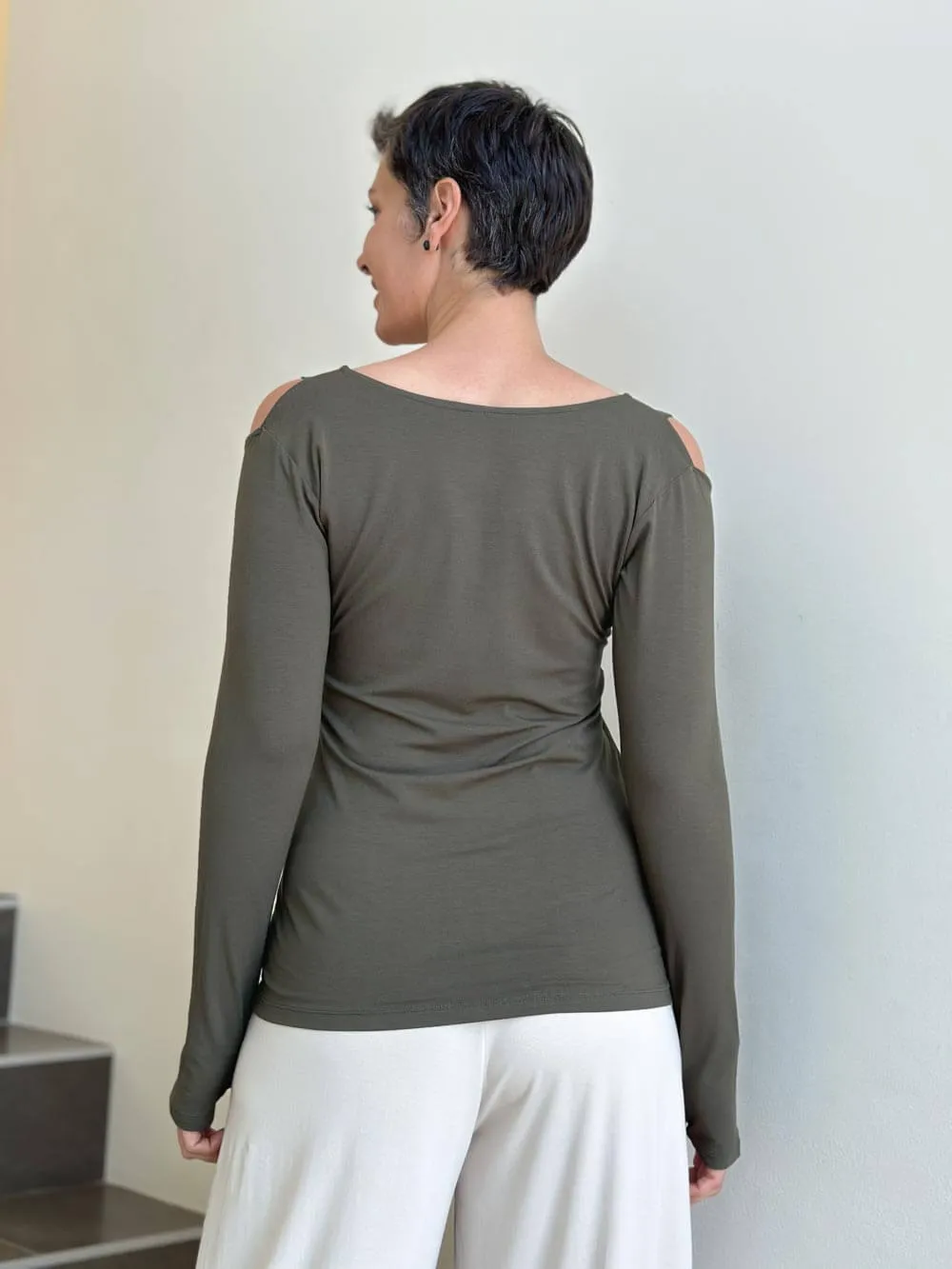 Cold Shoulder Top XS