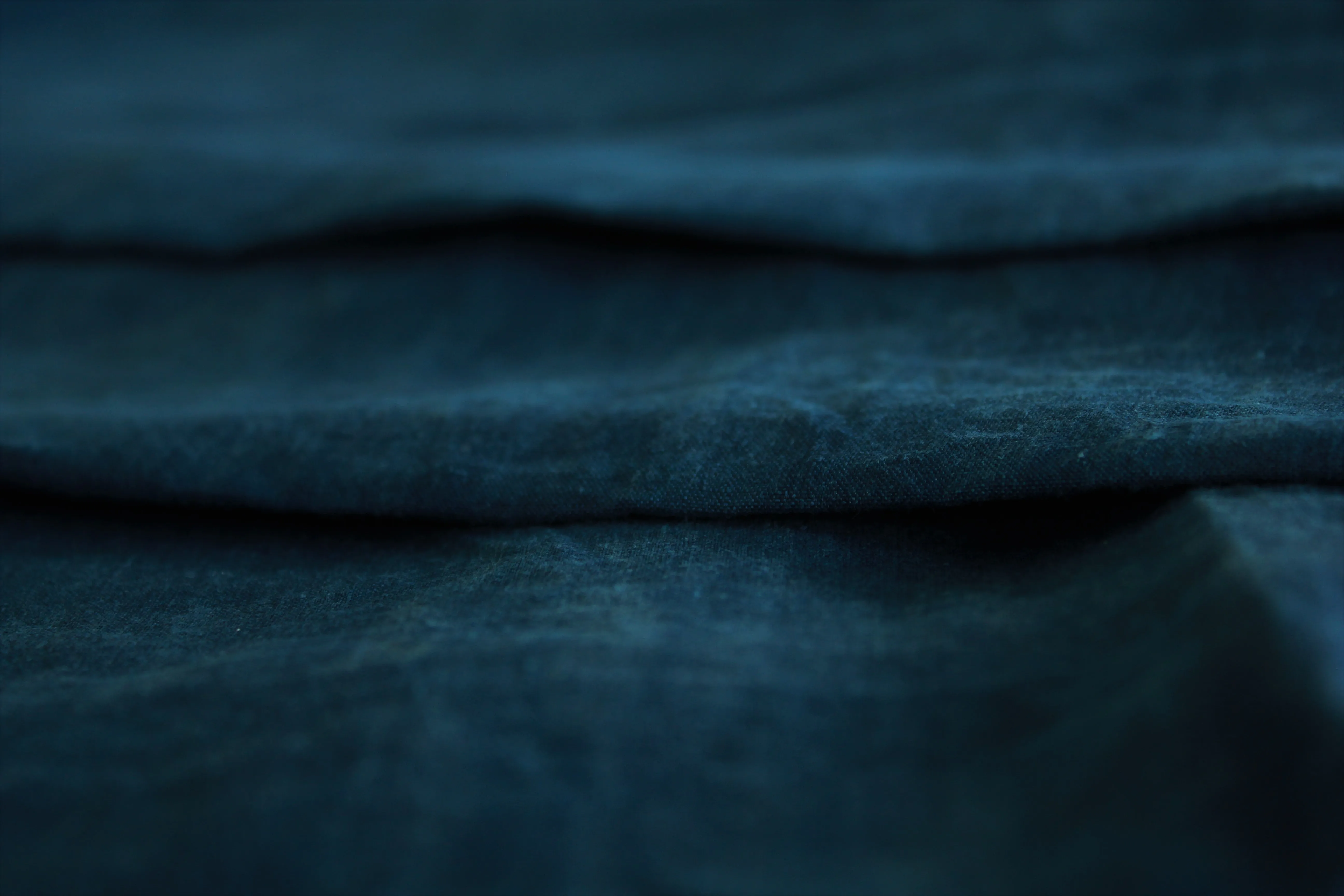 DARK ITALIAN BLUE ~ Naturally dyed Italian oversized Linen Fabric