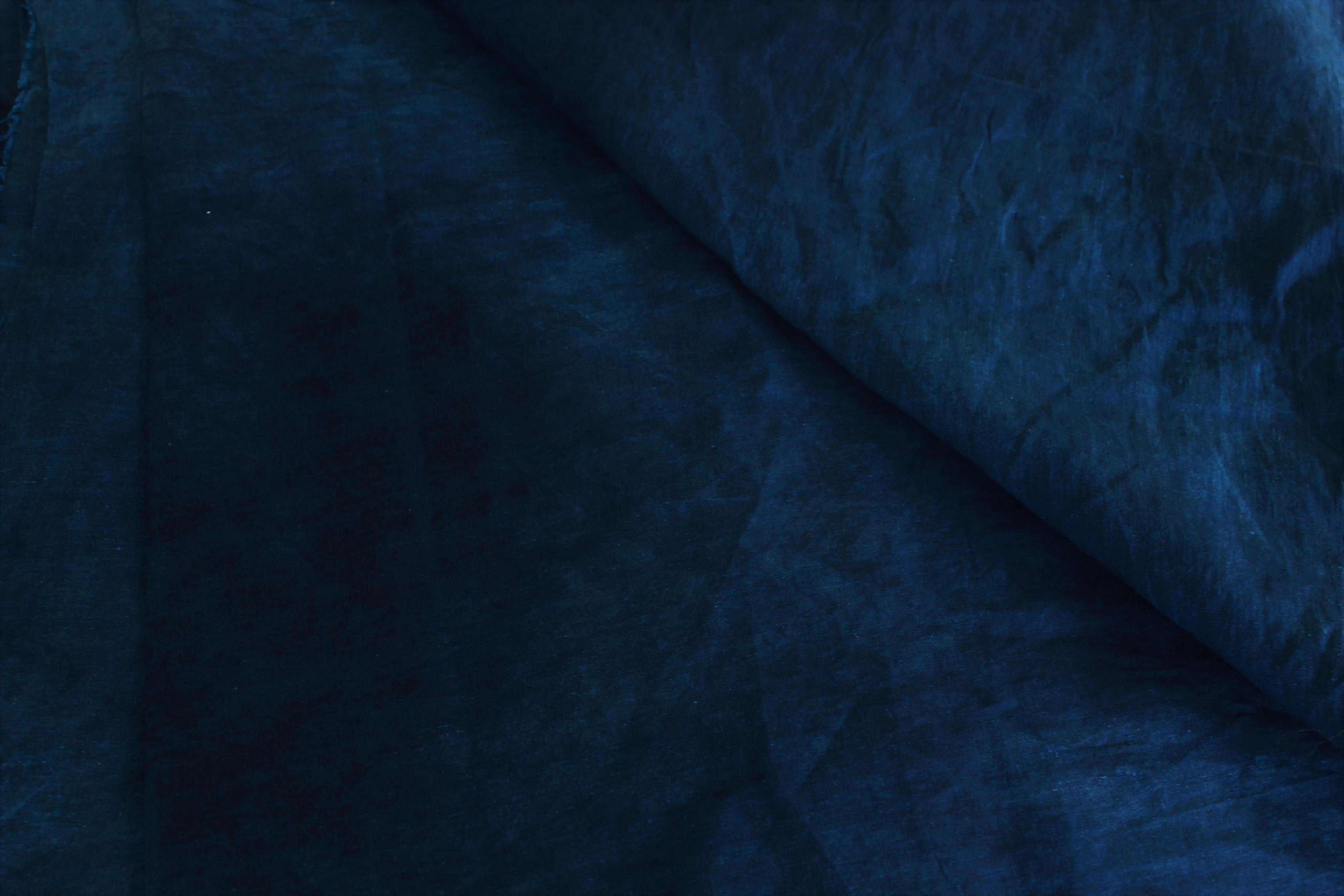 DARK ITALIAN BLUE ~ Naturally dyed Italian oversized Linen Fabric