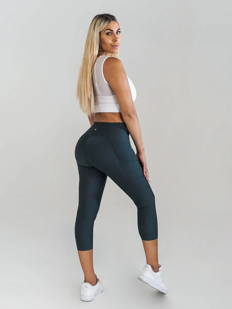 Pristine Pocket Capri Leggings | SLATE