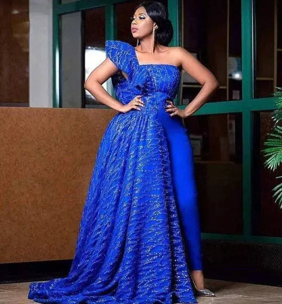 women evening dress Is stylish blue